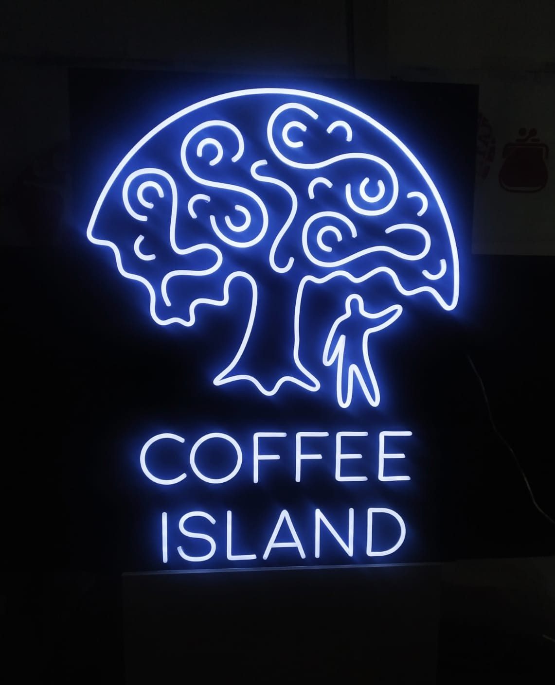 Готовая неоновая вывеска Coffee Island в синем цвете на прозрачной подложке